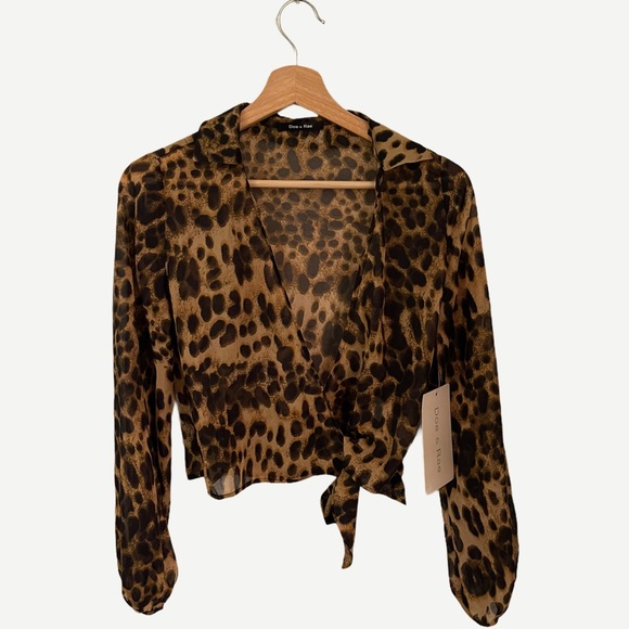 Anthropologie Tops - Doe & Rae Leopard Sheer Collar Front Tie Blouse